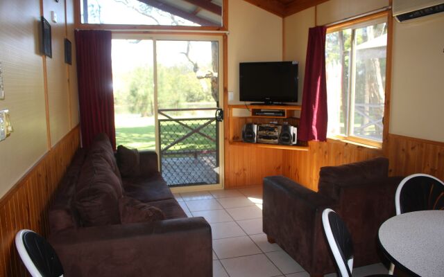 Lani's Holiday Island - Caravan Park
