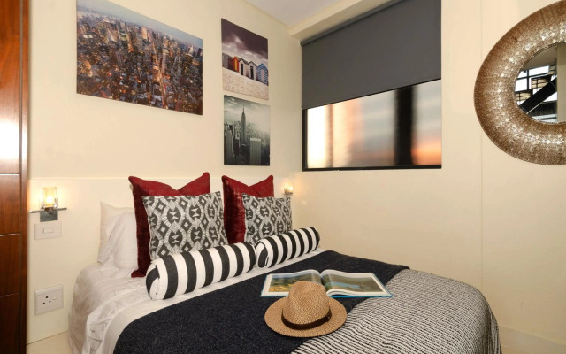 Quayside Waterfront Apartment