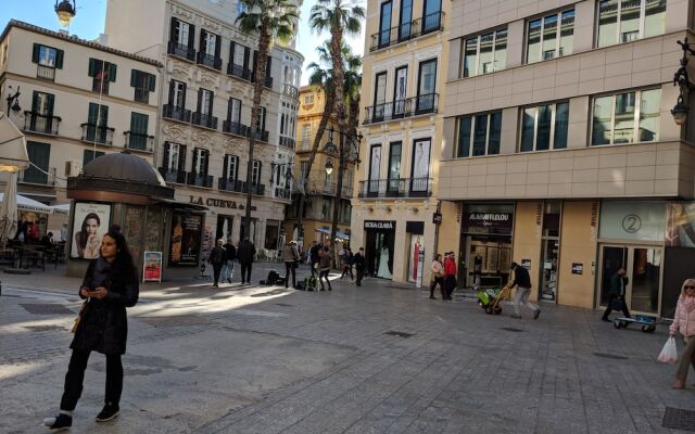 Apartamentos Arc Felix Saenz