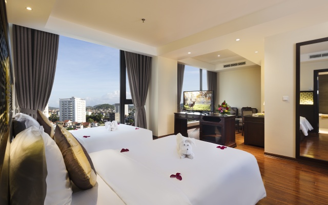 Thanh Lich Royal Boutique Hotel – Guest Rooms – Hue
