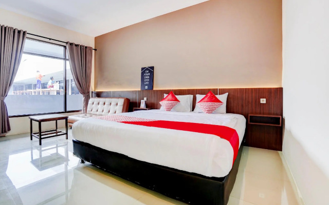 Capital O 2242 Hotel Rahayu