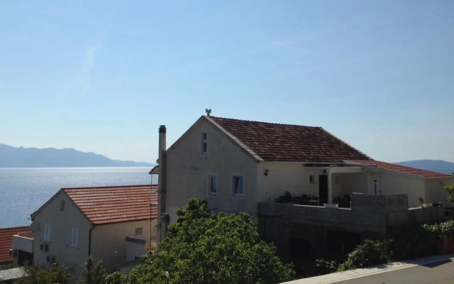 Apartments by the sea Brist, Makarska - 15443