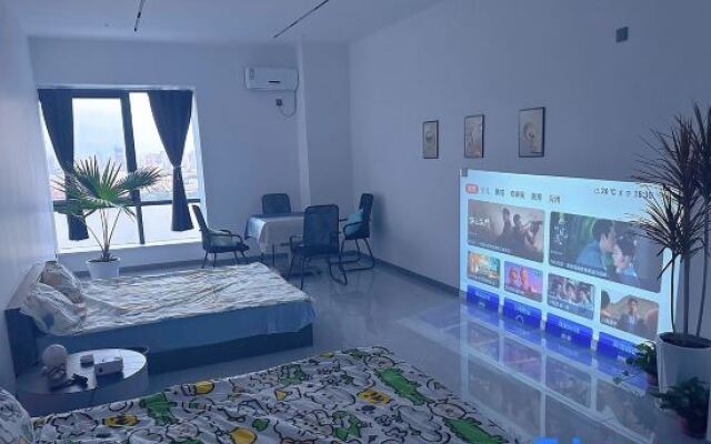 Roselle Apartment