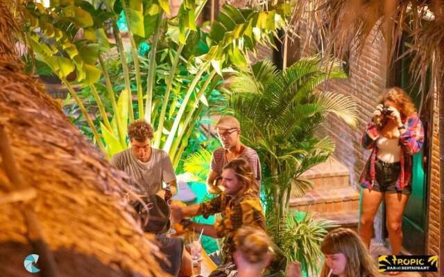 tropic hostel and restaurant