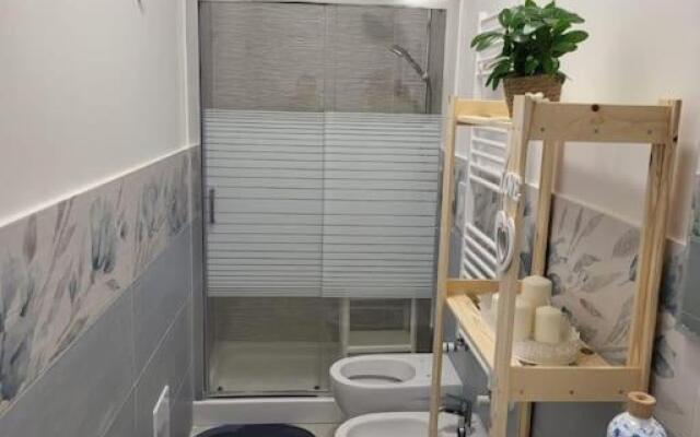 NewLife 8.15 Holiday Home White