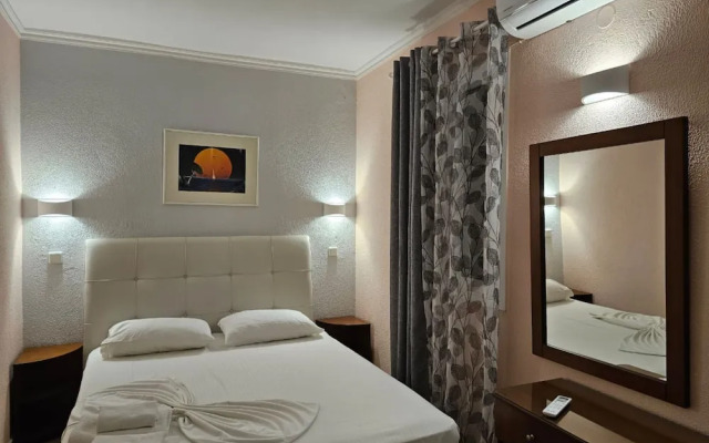 Corfu Glyfada Menigos Resort 46