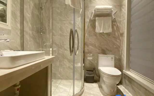 City Tower Hotel (Jingzhou Development Zone Olympic Sports Center) – Bathroom – Jingzhou