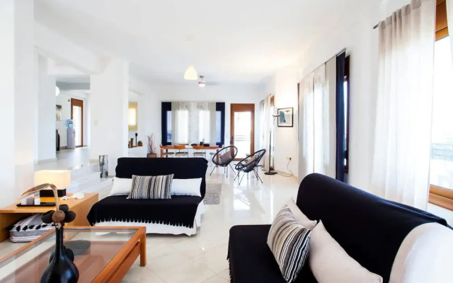Artemis Spacious Luxury Villa With XL Private Pool
