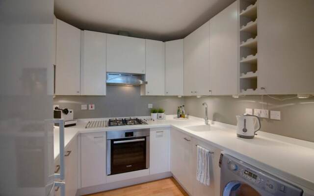Wonderful 2 Bedroom in Quiet Area near Camden Square