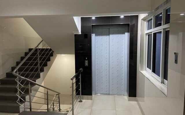 Neema Executive Suites Near Junction Mall 5A