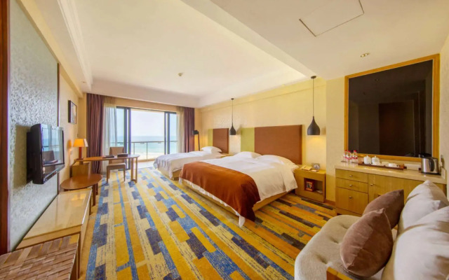 Days Hotel and Suites Yangjiang