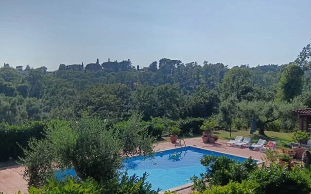 Serene Italian Retreat in Monte Caminetto, Rome Casa Airone
