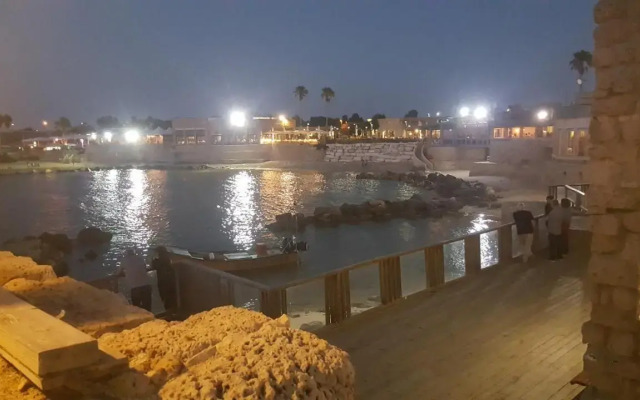 Neot Golf Caesarea Garden Apartment