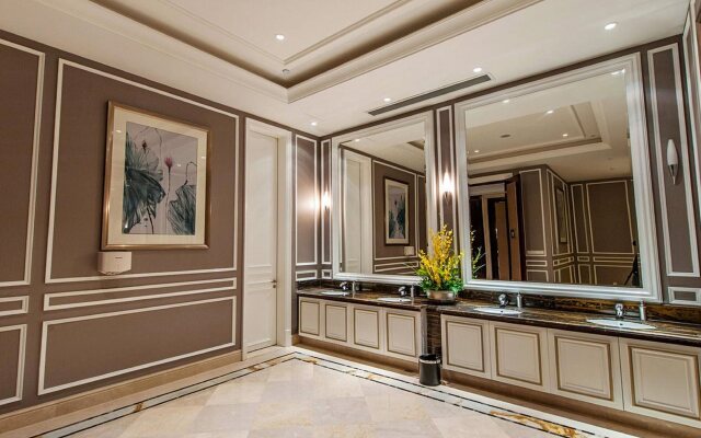 World Trade Winning Hotel