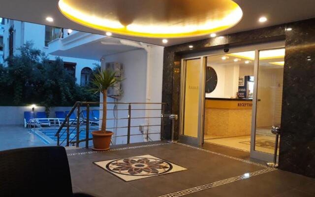 Golden Spark Apart Hotel