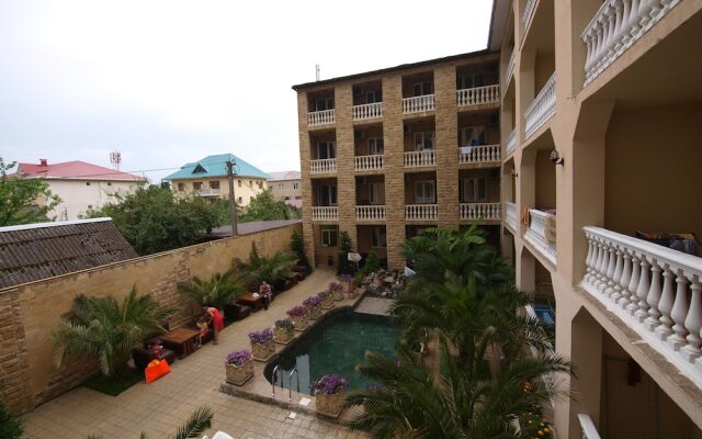 Belaya Volna Hotel