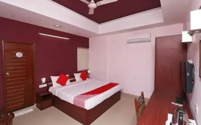 Oyo 30119 Hotel Kanishk