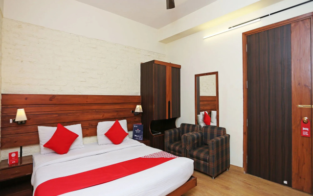 FabHotel The Townhouse