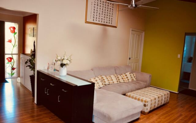 TL Warmest Homestay