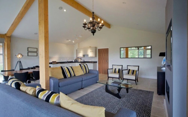 Apple Tree Lodges