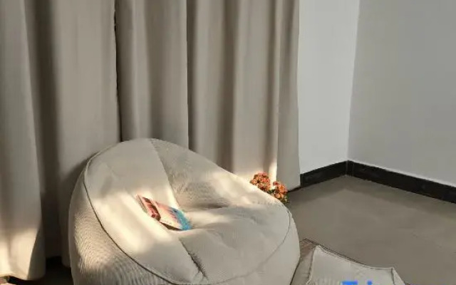 Mangshi Youwang Hostel