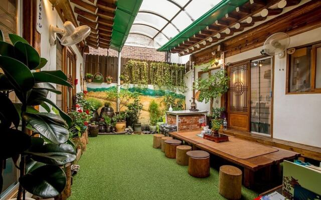 Hue Hanok Guesthouse
