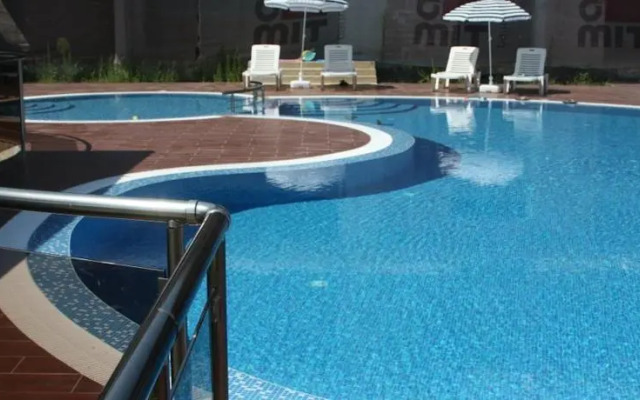 St. George's Complex