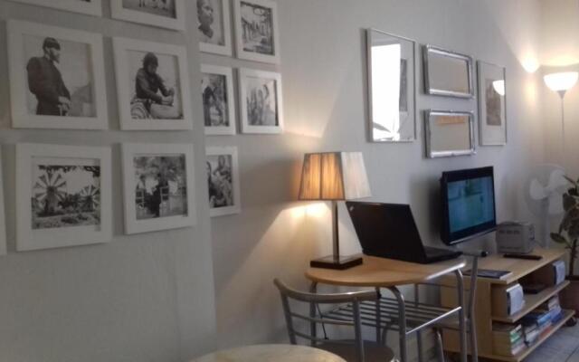 Awesome studio, 5 mins to beach, cafe, old town