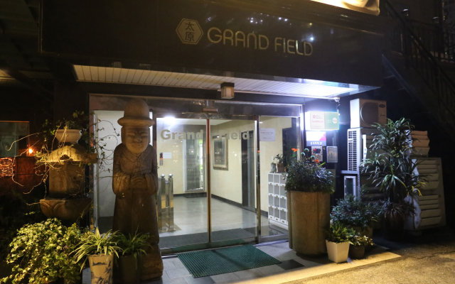 Grand Field Residence Hostel