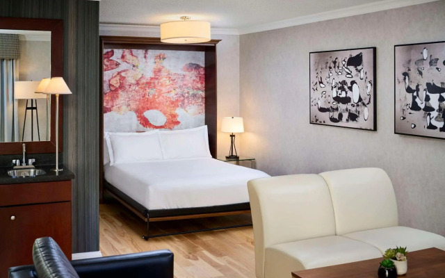 Radisson Blu Toronto Downtown