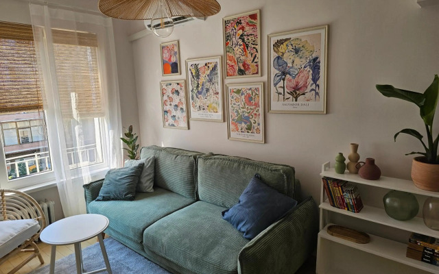 NIKA'S 2BD, Modern, Dondukov Apartment