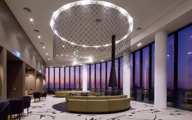 Roomerang at Prima Pearl 58