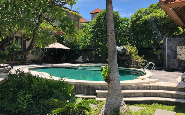 Si Doi Hotel Legian