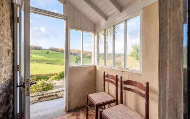 Beautiful House in the Forest of Dean Countryside