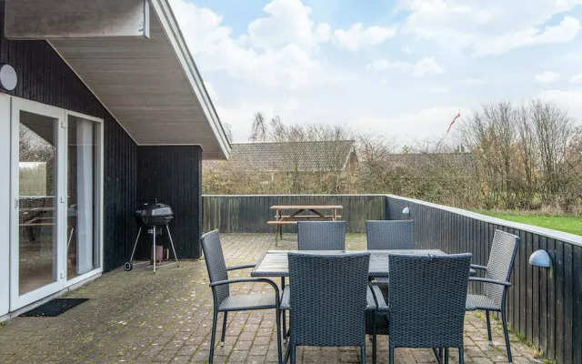 6 Person Holiday Home in Hemmet-by Traum