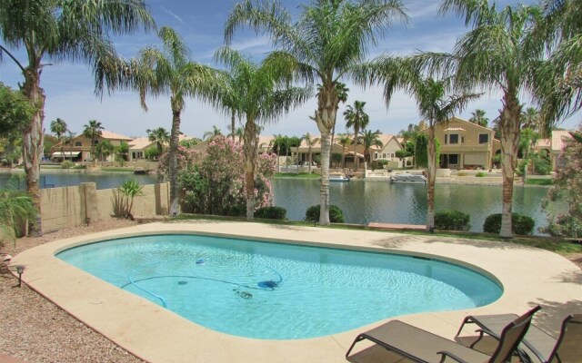 4BR Ocotillo Lakeview Home w/ Pool