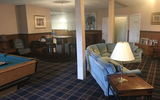 Long House Manor B And B