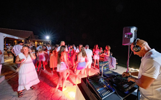 Roda Beach Resort & Spa