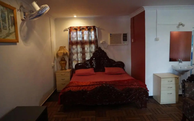 Sona Villa The Lake Chalet