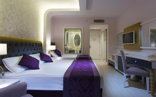 Water Side Resort & Spa