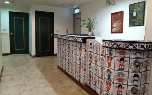 Fu Men Hotel