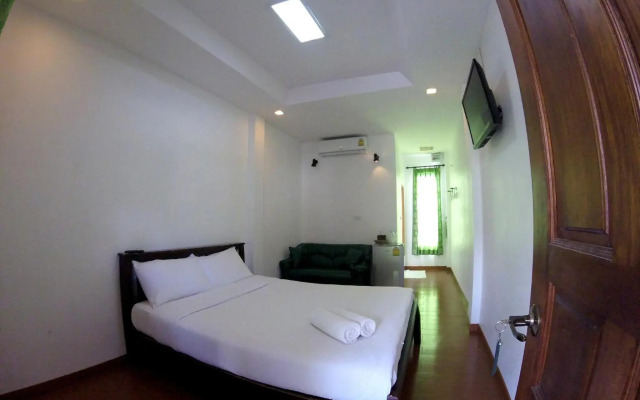 Toffee House Resort