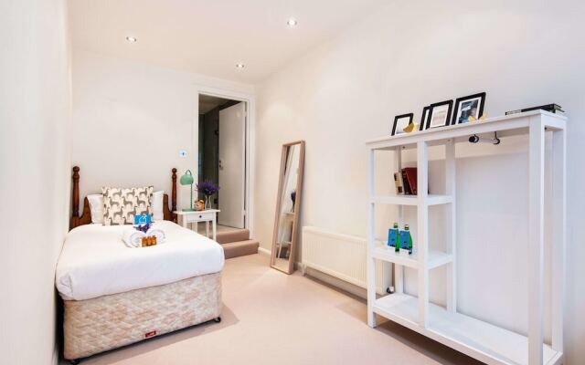 The Lexham Mews Gem - SCR