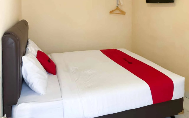 RedDoorz @ Pavilion Residence Cikarang
