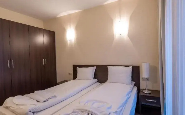 GT Aspen House Apartments