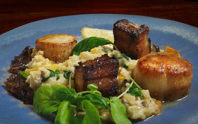 Storm Mountain Lodge Cabins & Dining