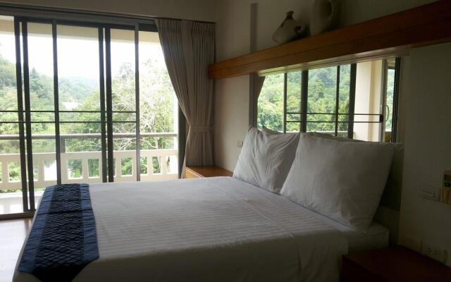 The Green Golf Residence Condominium