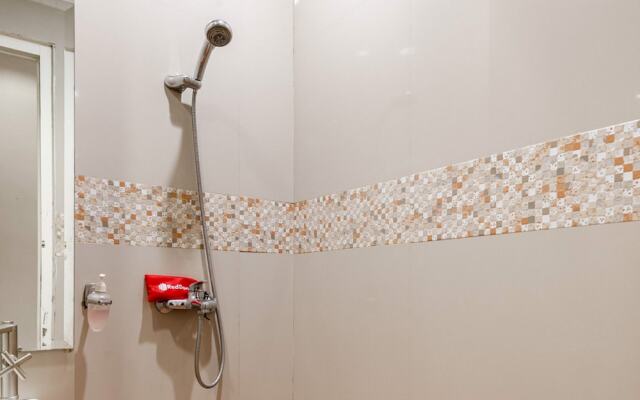 Hasanah Guesthouse by RedDoorz