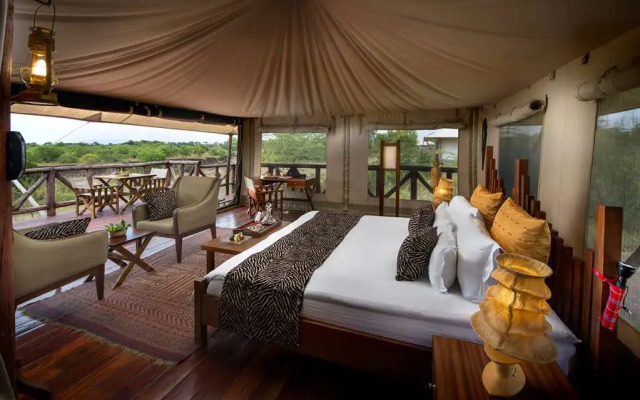Neptune Mara Rianta Luxury Camp