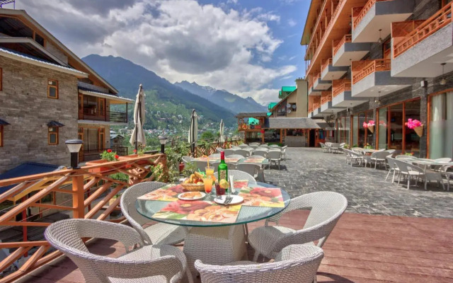 Snow Flakes Resort And Spa Centrally Heated Luxury Resort